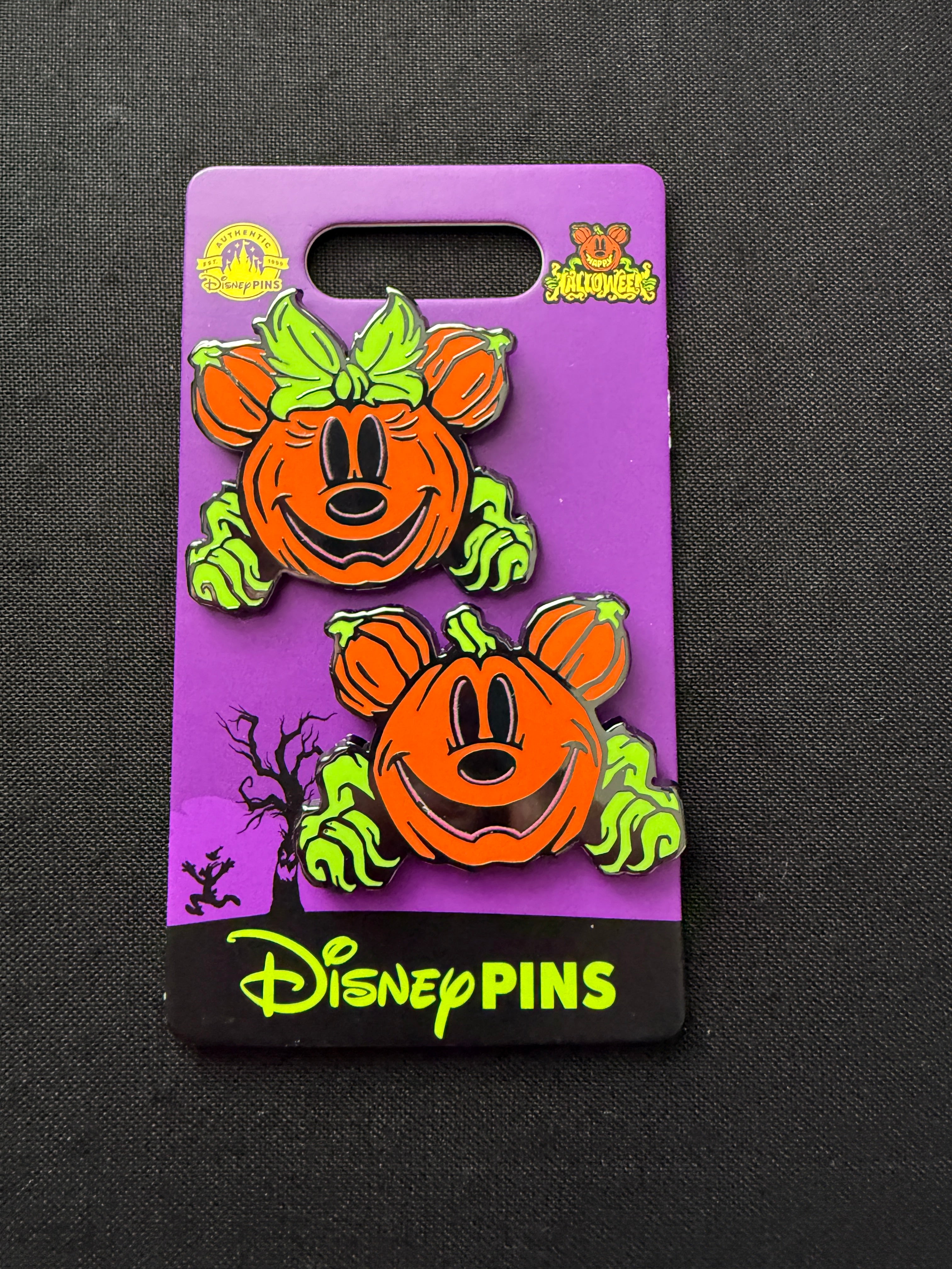 Mickey and Minnie Pumpkin Halloween Pin Set